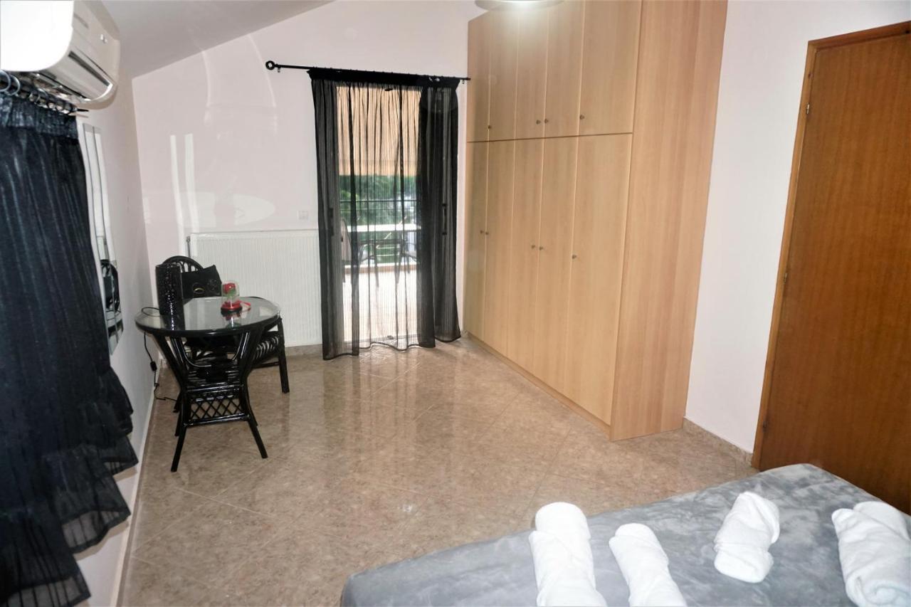 Lasithiotakis Apartments Poros  Luaran gambar
